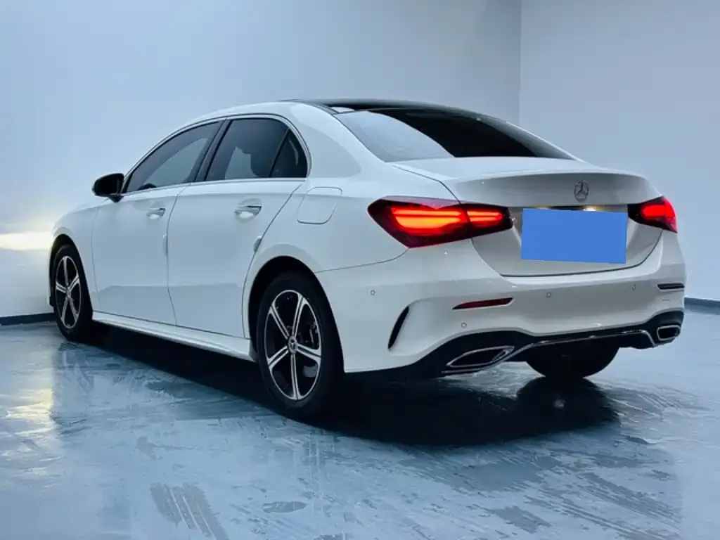Mercedes-Benz A-Class 2024 из CN, фото 3