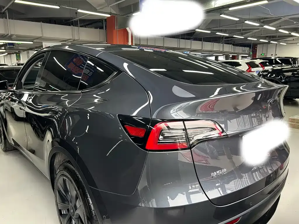 Tesla Model Y — фото 7