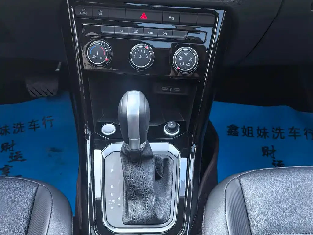Volkswagen T-Roc 2022 из CN, фото 9
