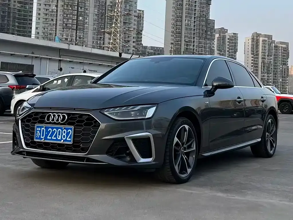Audi A4L 2021 из CN, фото 2
