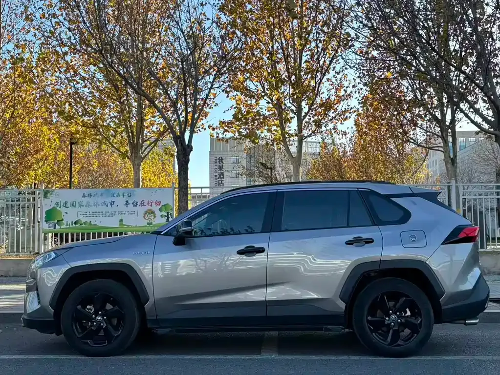 Toyota RAV4 2021 из CN, фото 7