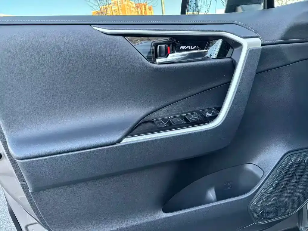 Toyota RAV4 2021 из CN, фото 9