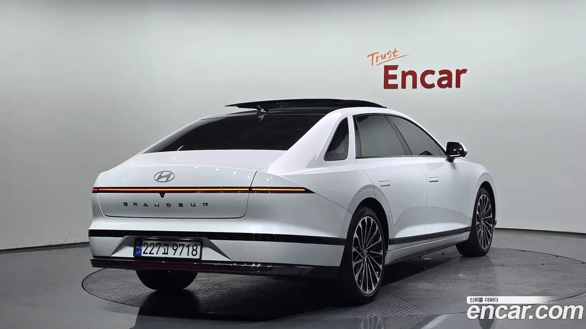 Hyundai Grandeur 2024 из KR, фото 2