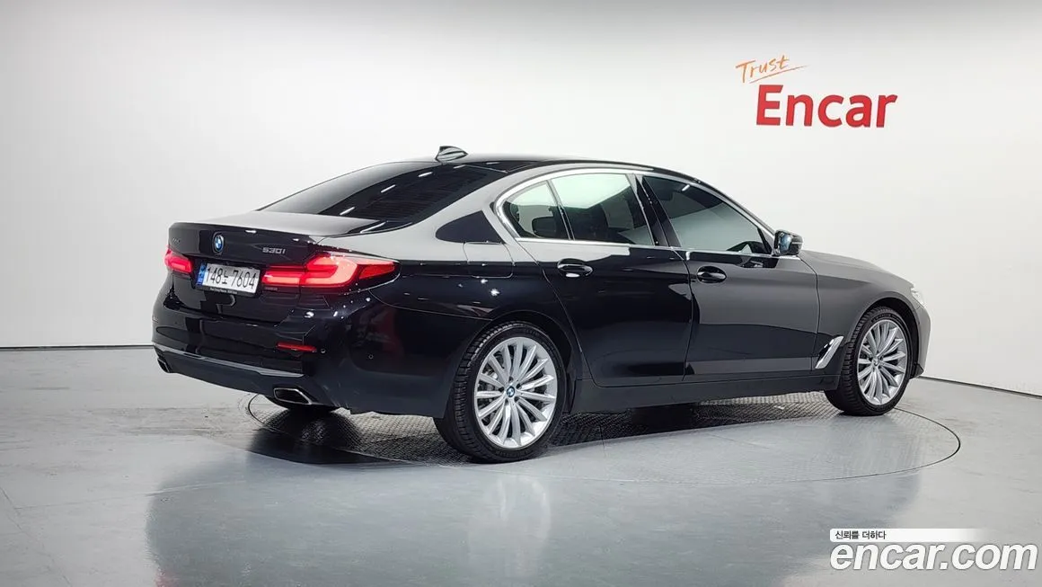 BMW 5-Series 2023 из KR, фото 2