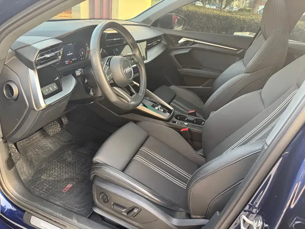 Audi A3 2023 из CN, фото 7
