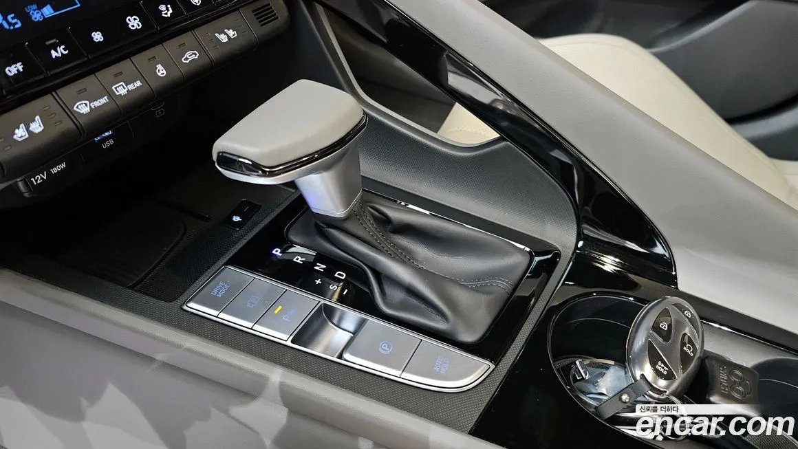 Hyundai AVANTE — фото 9