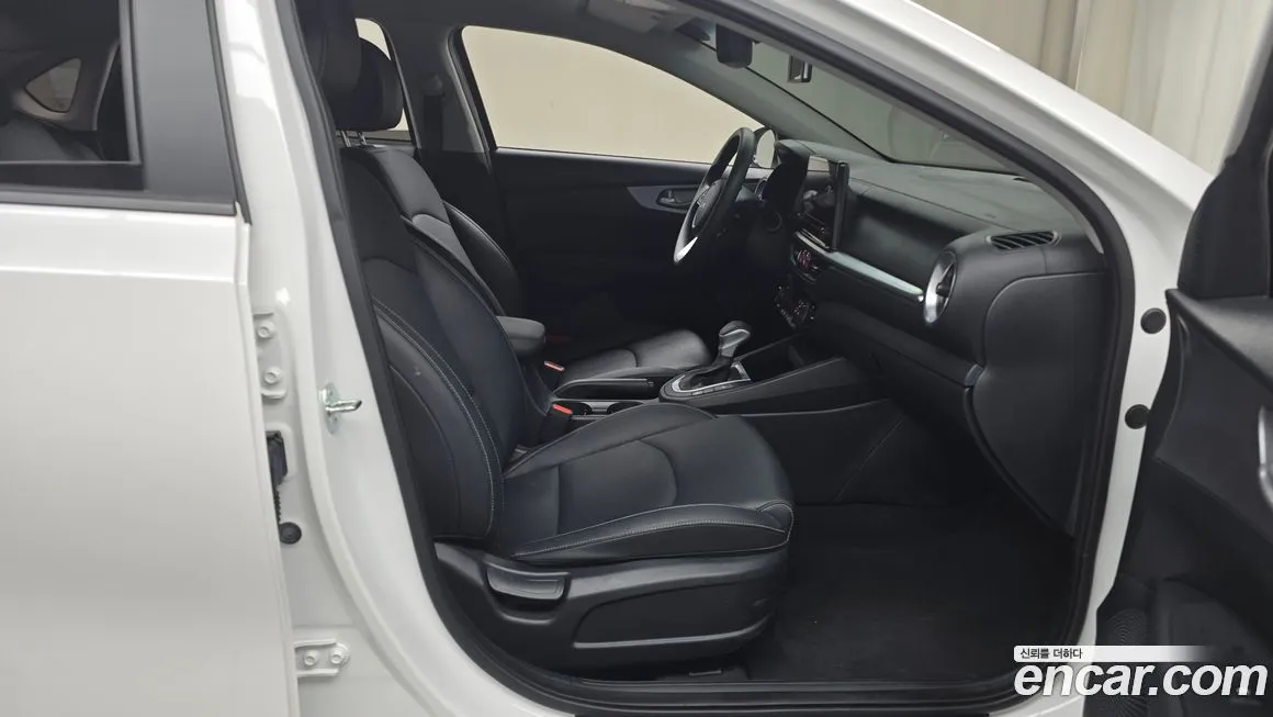 Kia K3 2023 из KR, фото 10