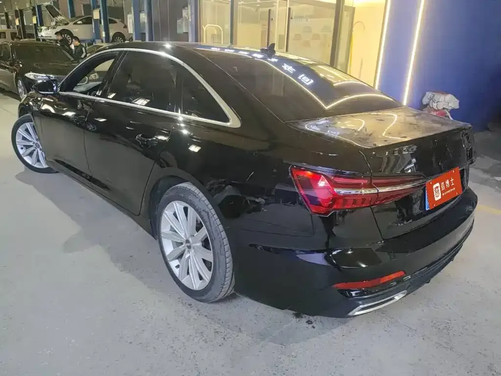 Audi A6L 2021 из CN, фото 3