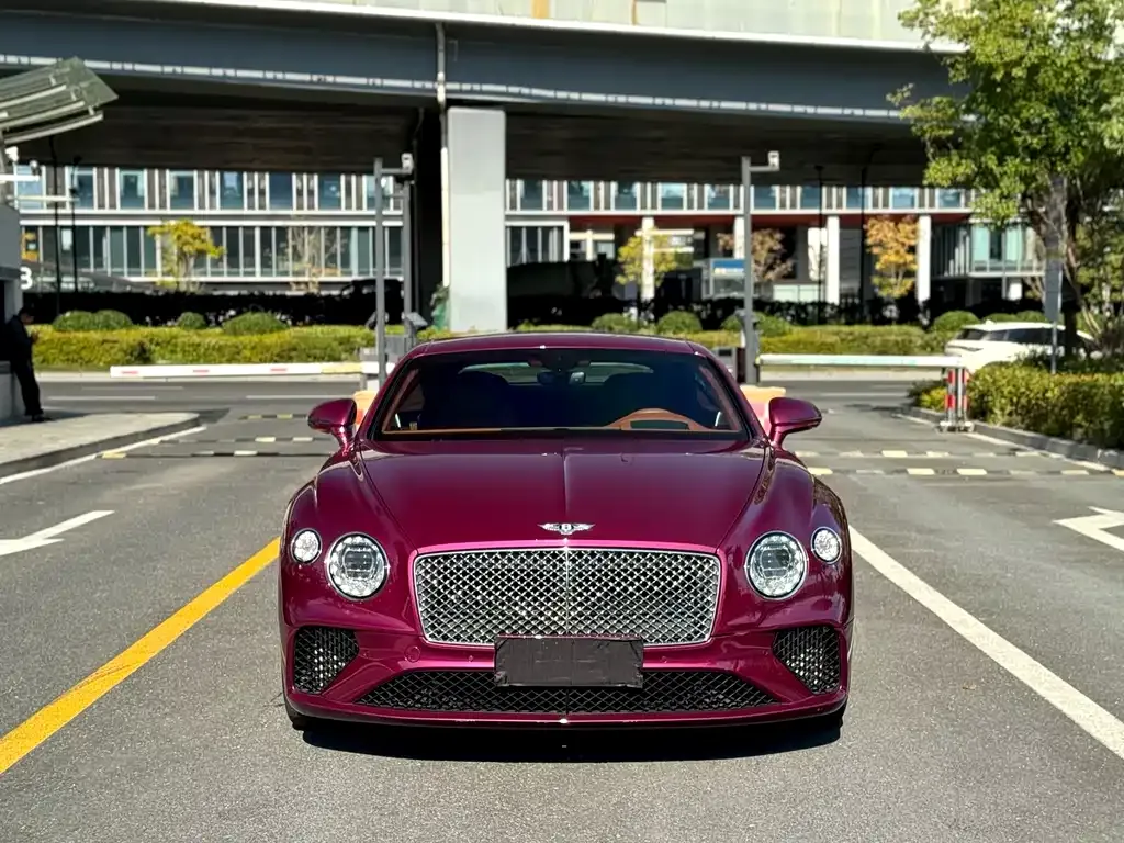 Bentley Continental 2021 из CN, фото 1