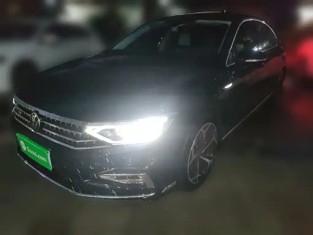 Volkswagen Magotan 2023 из CN, фото 2