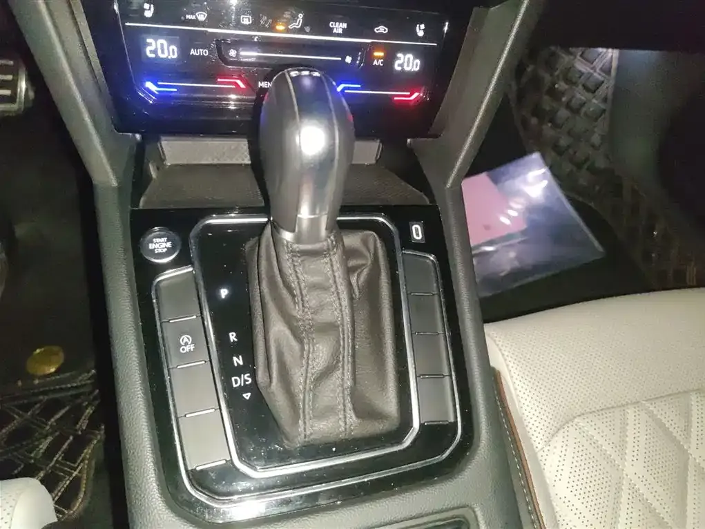Volkswagen Magotan 2023 из CN, фото 7