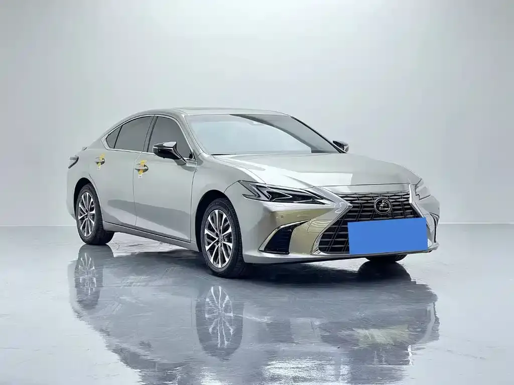 Lexus ES — фото 3