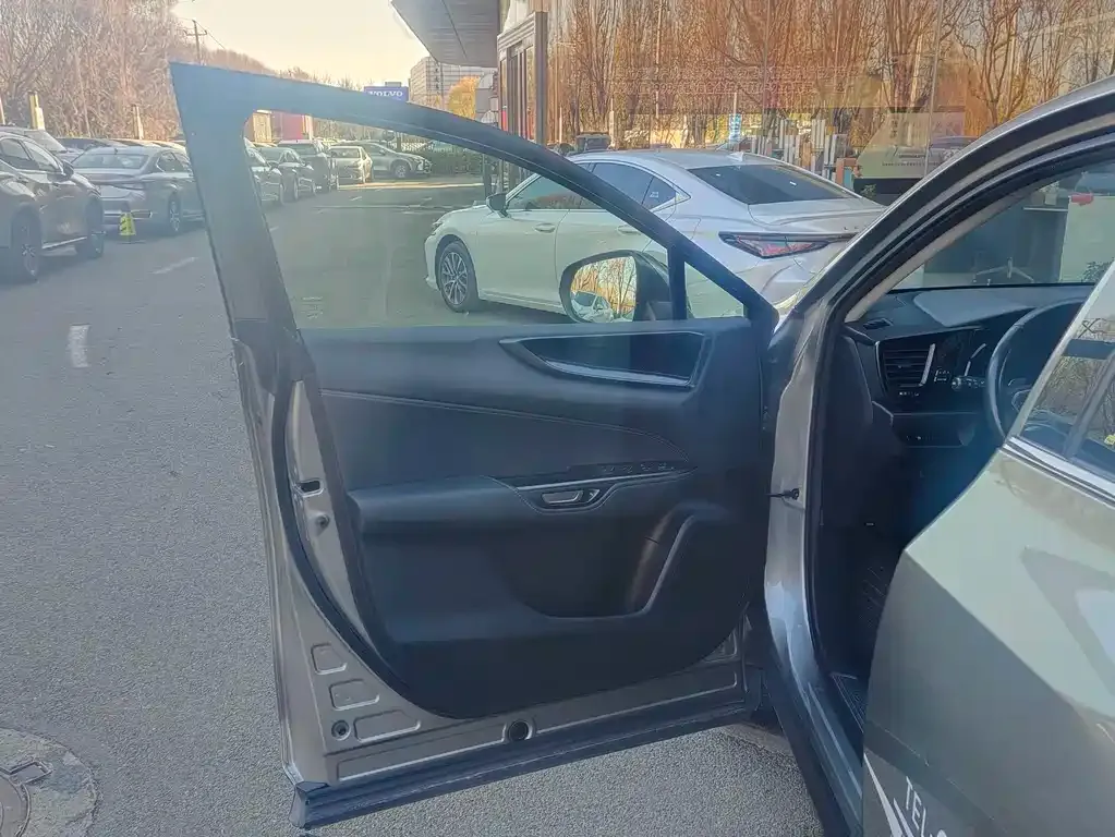 Lexus NX 2023 из CN, фото 4