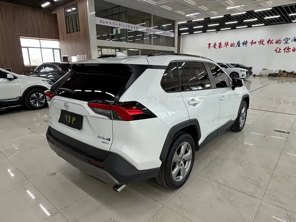 Toyota RAV4 2022 из CN, фото 5
