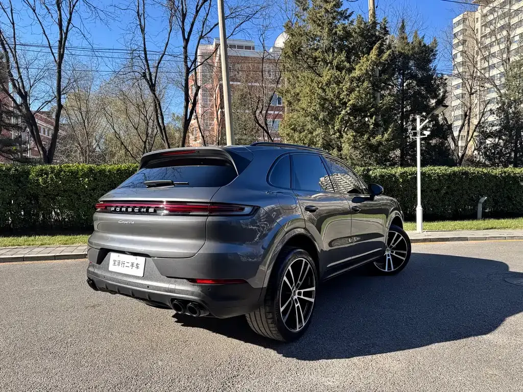 Porsche Cayenne — фото 4