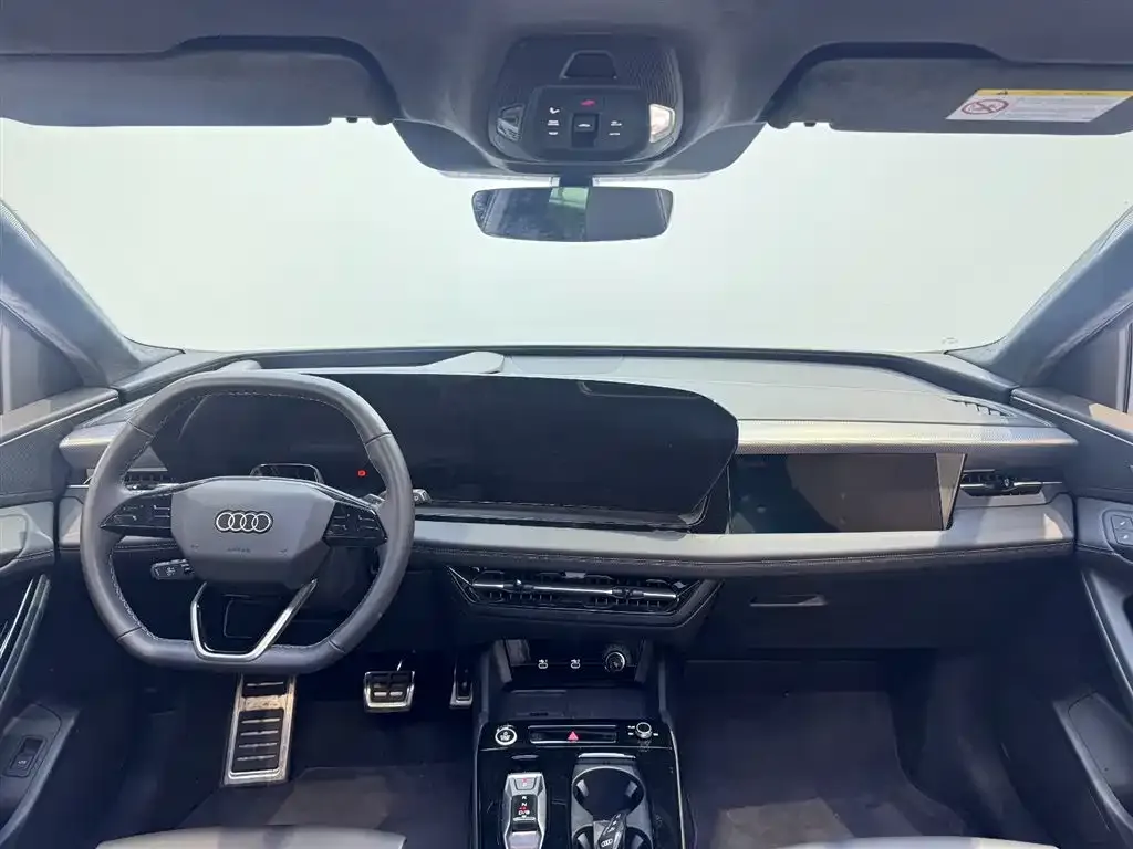 Audi Q6L e-tron — фото 6