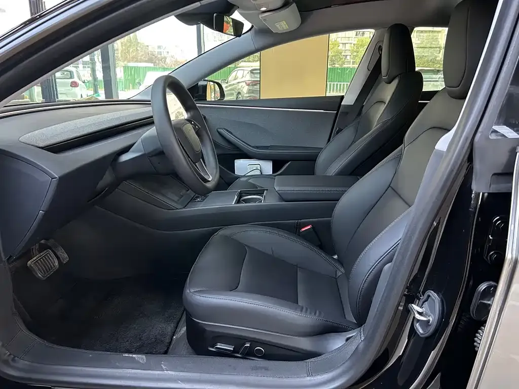 Tesla Model 3 2024 из CN, фото 10