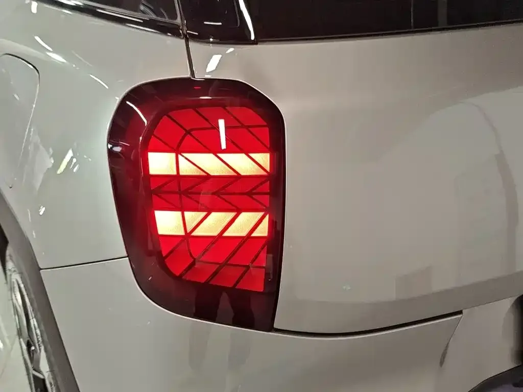 [object Object] MINI ACEMAN EV 2024 из CN, фото 6