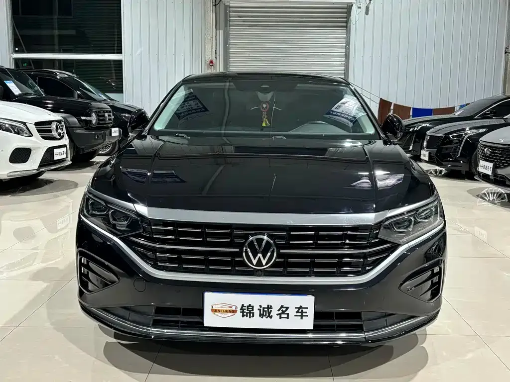 Volkswagen Passat 2022 из CN, фото 2