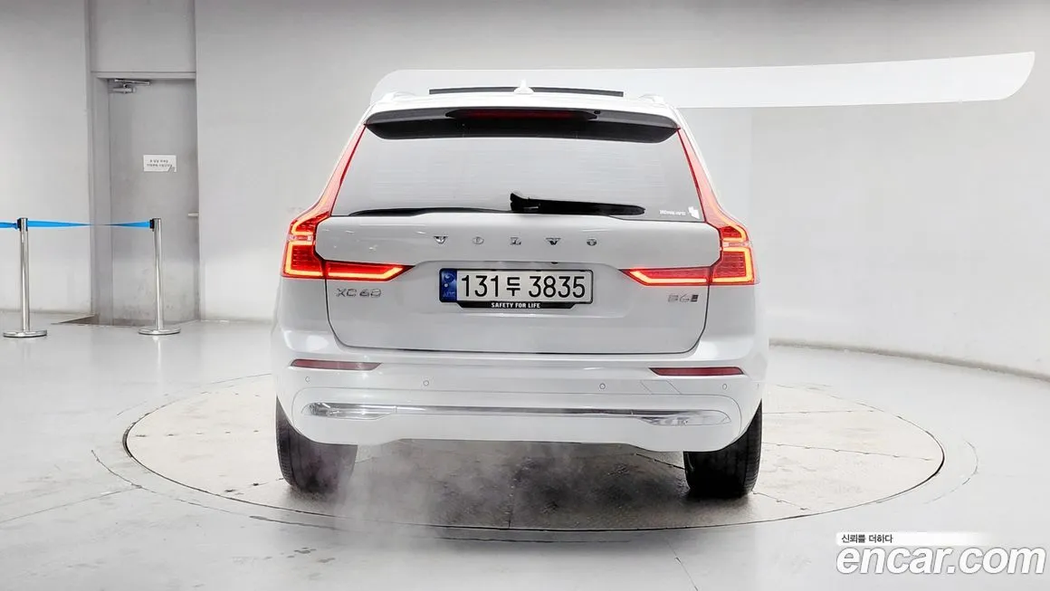 Volvo XC60 — фото 4