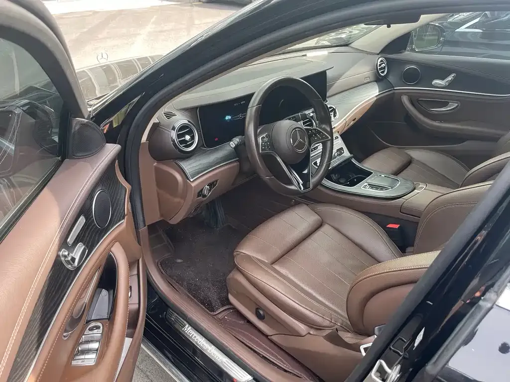 Mercedes-Benz E-Class 2022 из CN, фото 4
