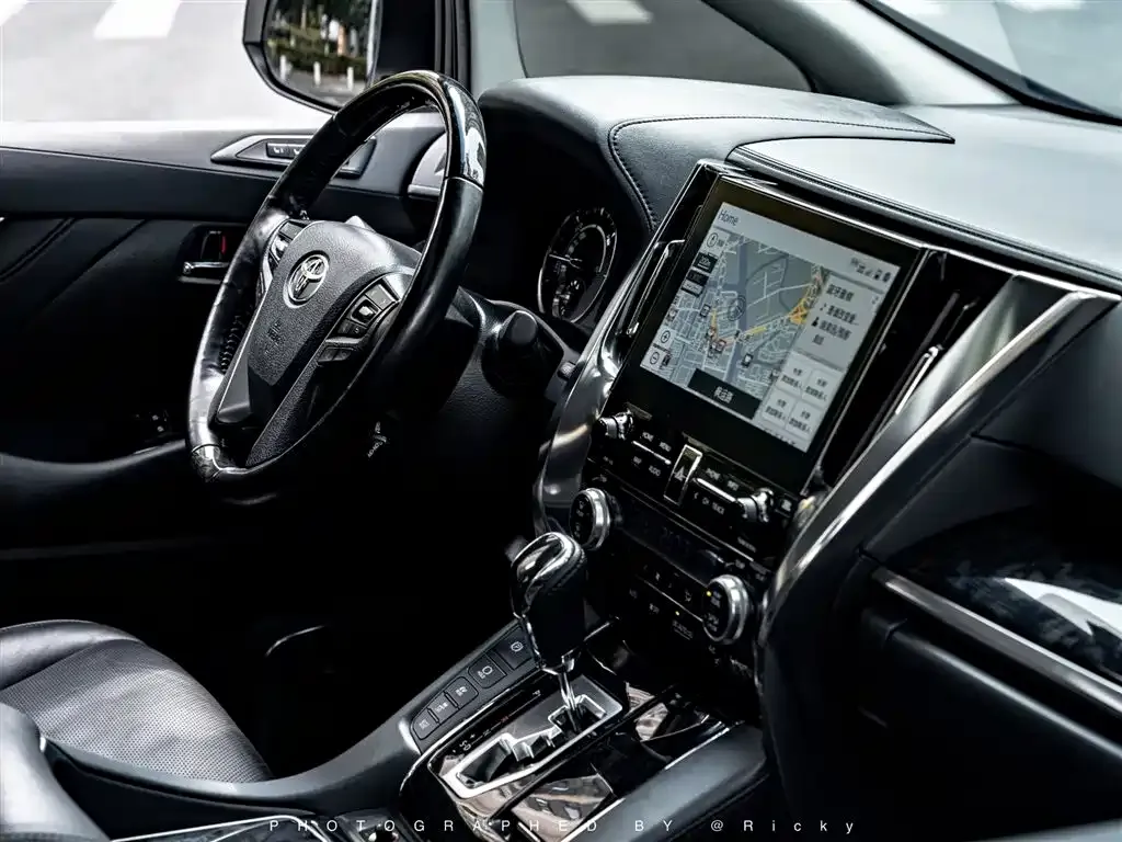 Toyota Vellfire 2021 из CN, фото 6
