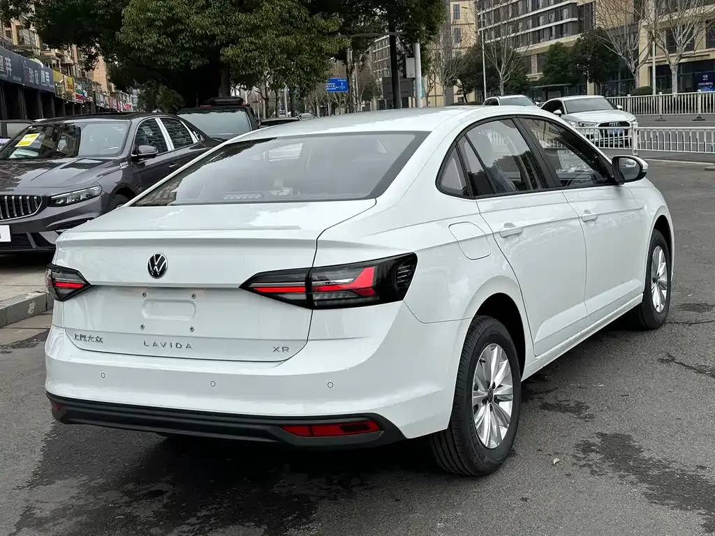 Volkswagen Lavida 2025 из CN, фото 5