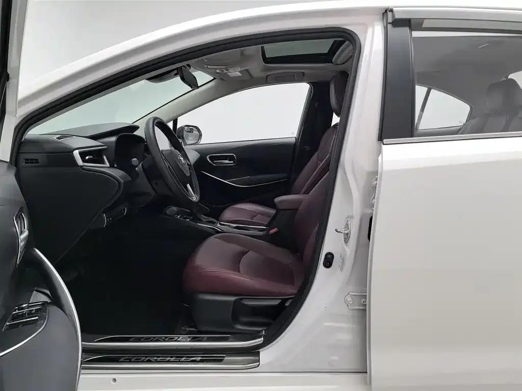 Toyota Corolla 2023 из CN, фото 10
