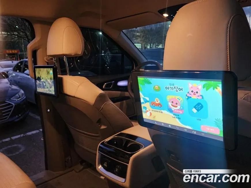 Kia Carnival — фото 1