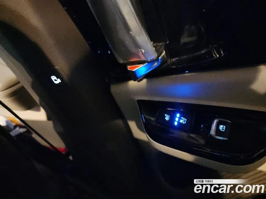 Kia Carnival — фото 10