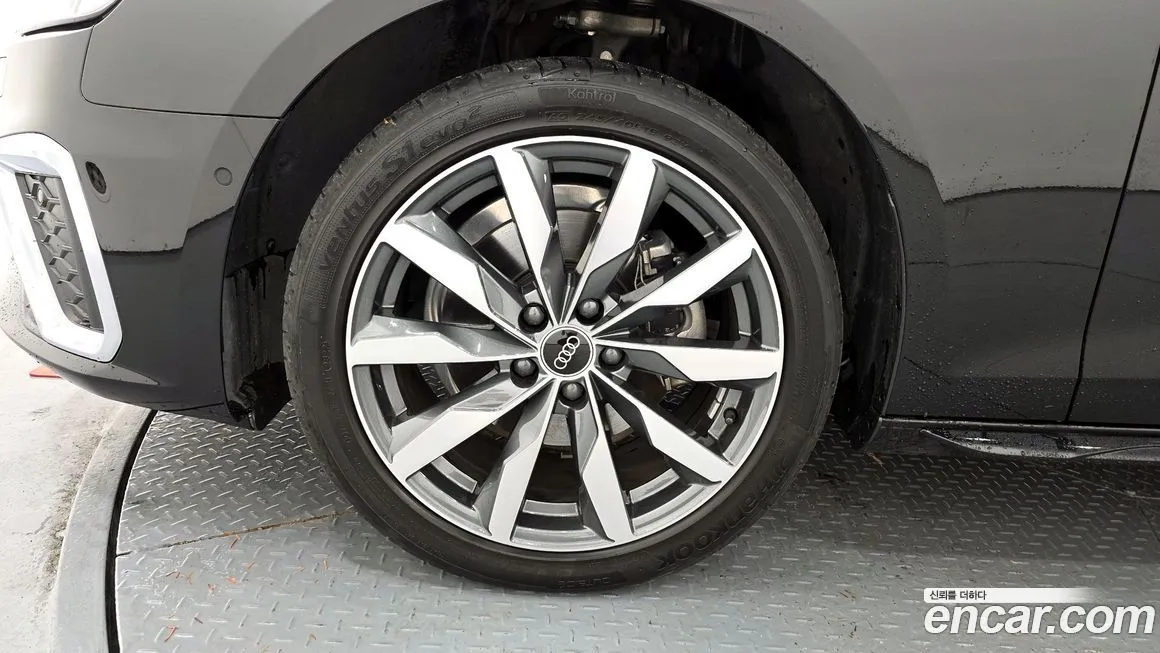 Audi A4 2023 из KR, фото 5