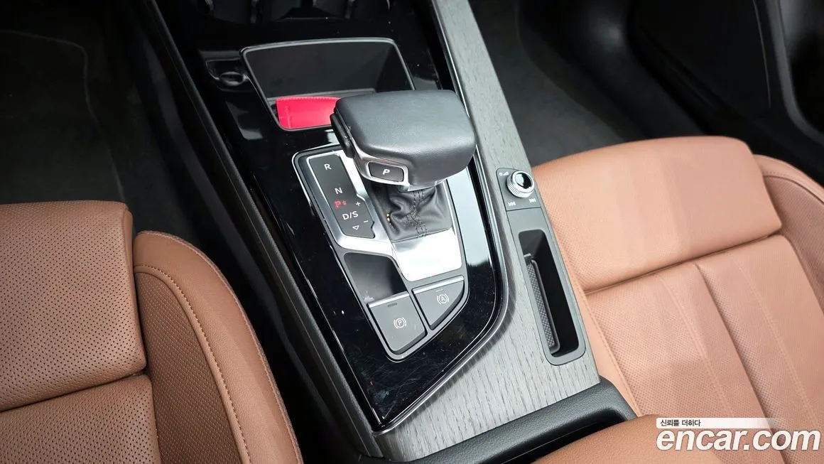 Audi A4 2023 из KR, фото 9
