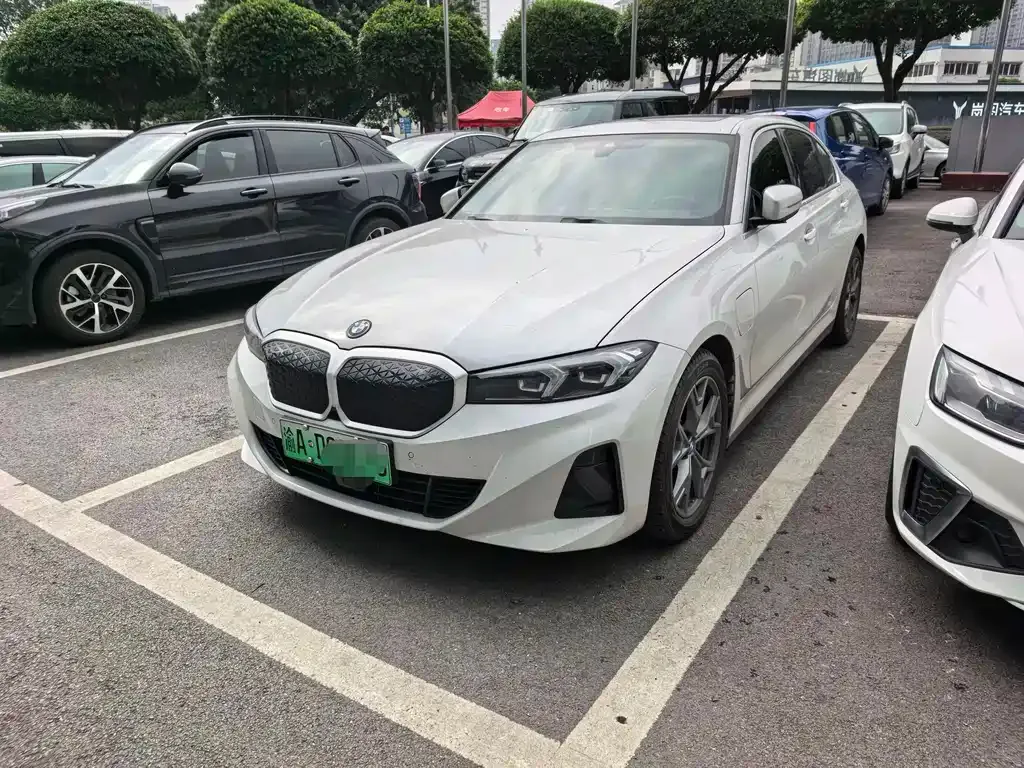 BMW i3 2025 из CN, фото 1