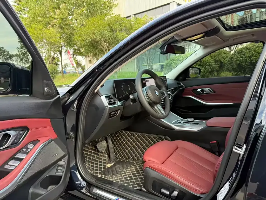 BMW 3 Series 2023 из CN, фото 9