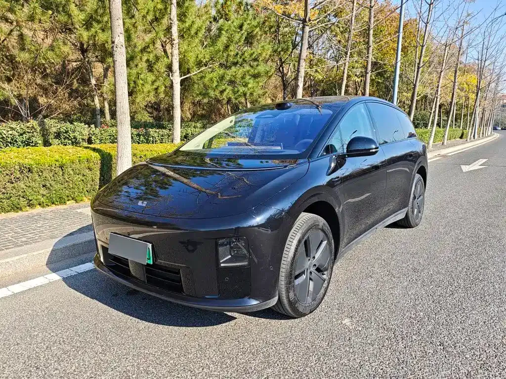 Li Auto i8 2025 из CN, фото 1