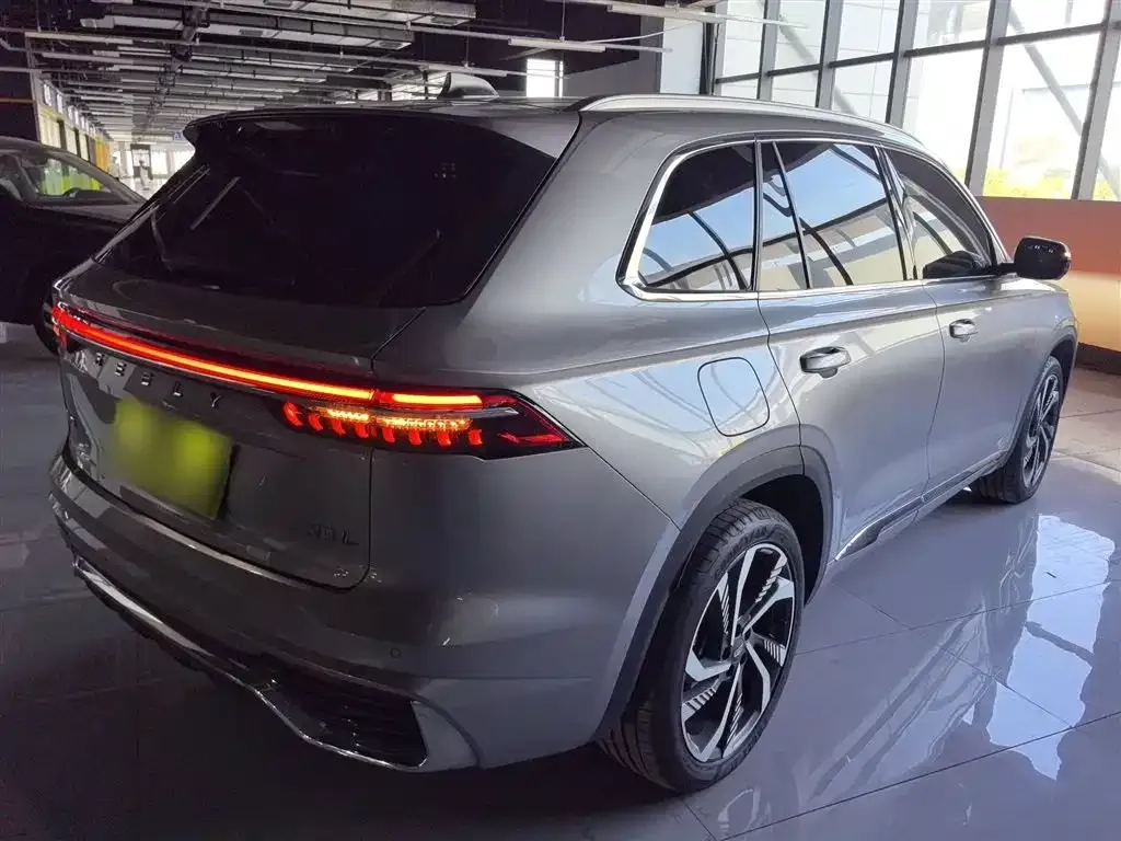 Geely Xingyue L — фото 7