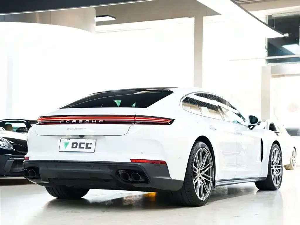 Porsche Panamera 2024 из CN, фото 7