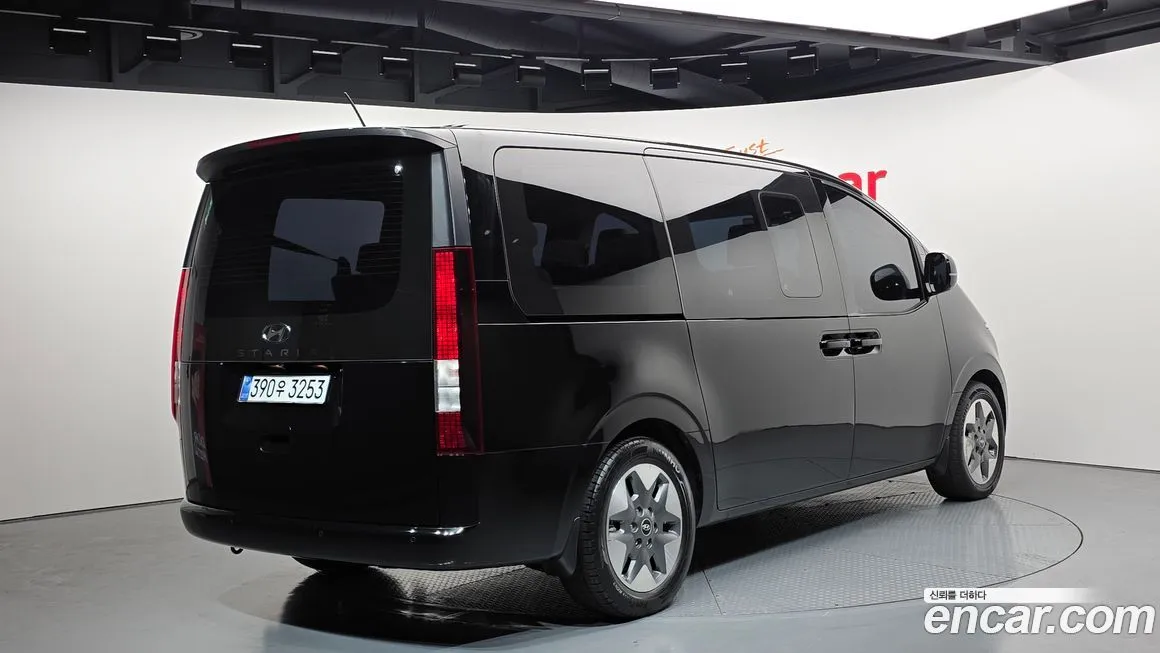 Hyundai Staria 2024 из KR, фото 2