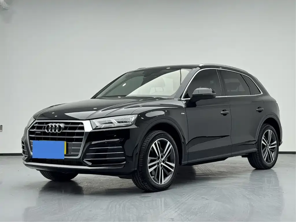 Audi Q5L 2021 из CN, фото 1
