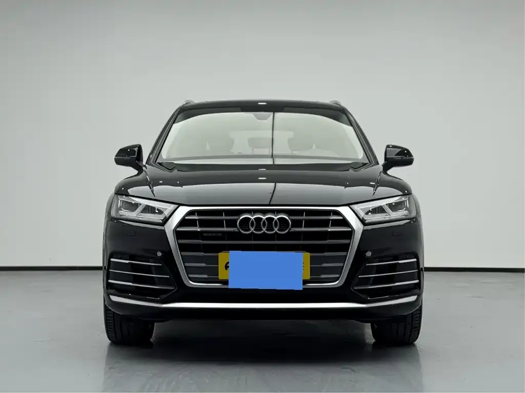 Audi Q5L 2021 из CN, фото 3