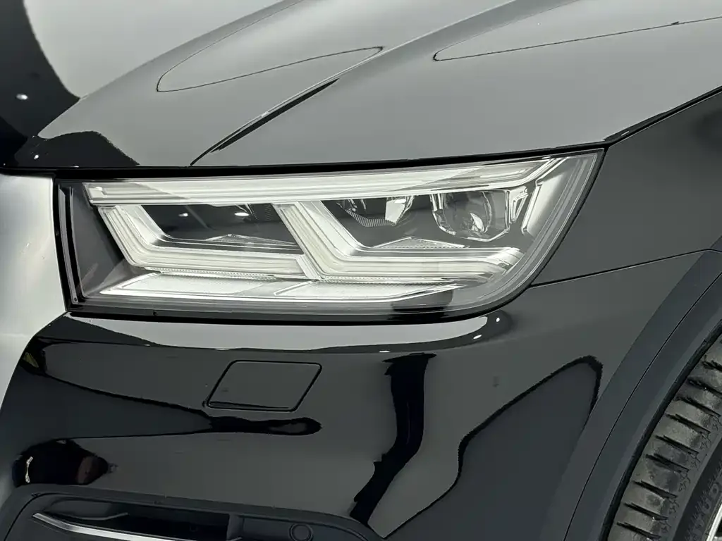 Audi Q5L 2021 из CN, фото 5