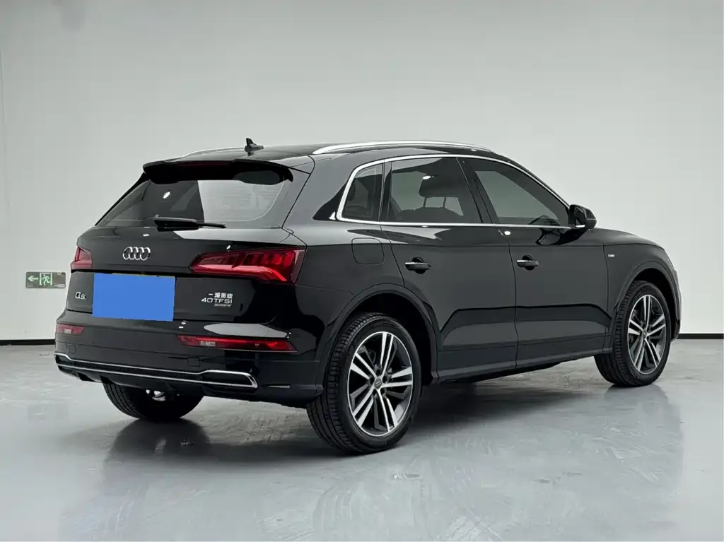Audi Q5L 2021 из CN, фото 8