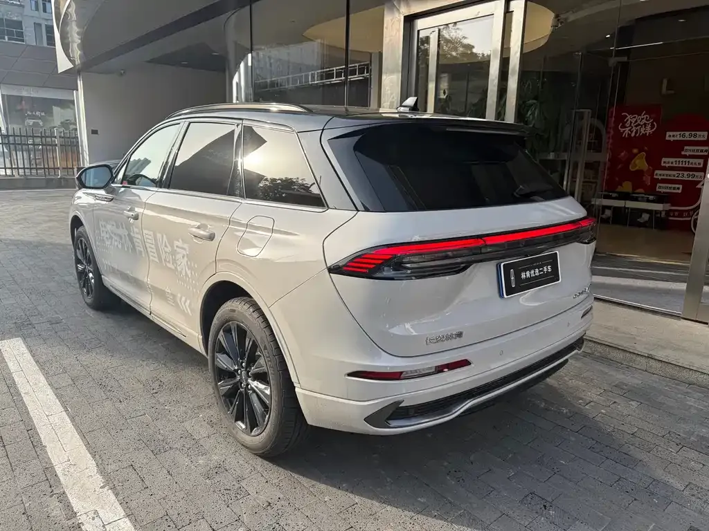 Lincoln Corsair 2025 из CN, фото 6