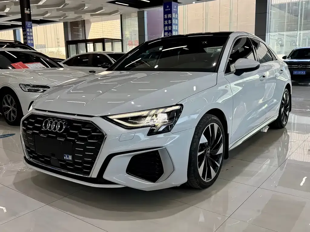 Audi A3 2022 из CN, фото 1