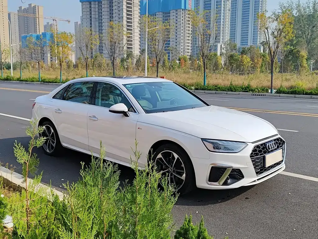 Audi A4L 2023 из CN, фото 3