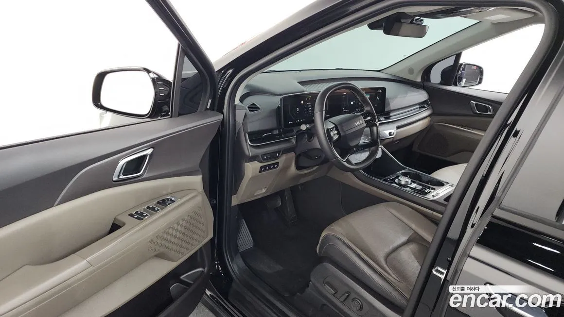 Kia Carnival — фото 10