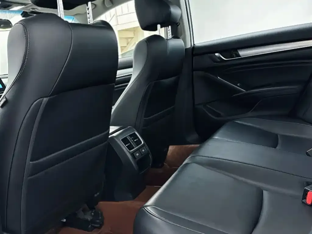 Honda Accord 2022 из CN, фото 2