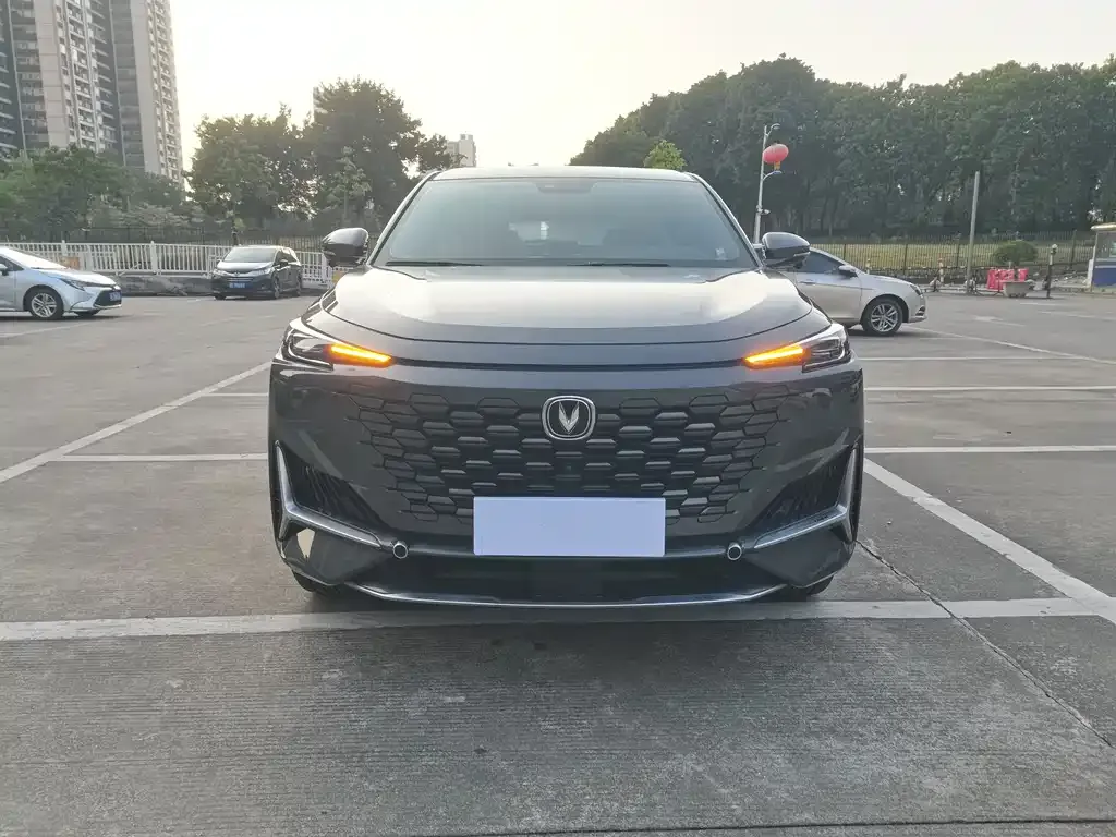 Changan UNI-K 2023 из CN, фото 2