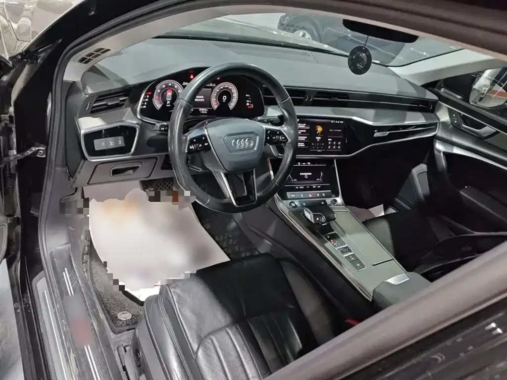 Audi A6L 2022 из CN, фото 10