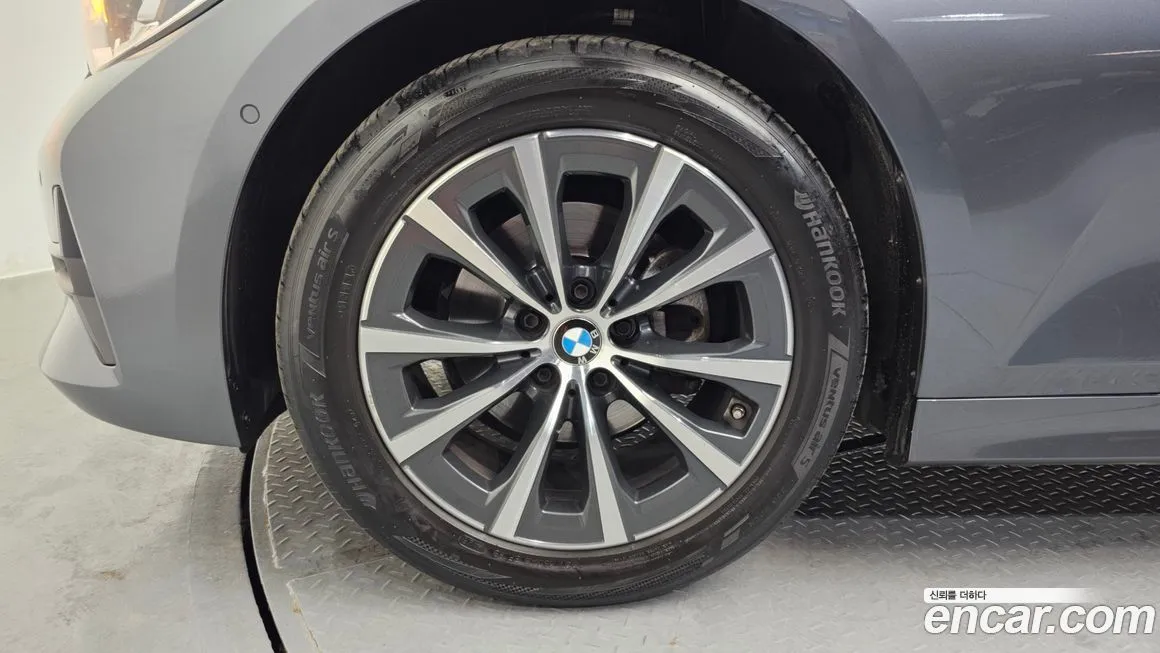 BMW 3-Series 2022 из KR, фото 5